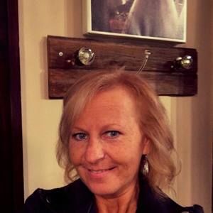 Meet your Posher, Stacy